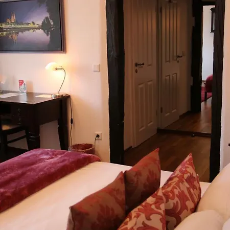 מלון L'ostello Altstadthotel 3*