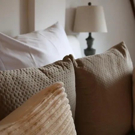 L'ostello Altstadthotel מלון 3*