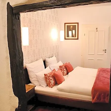 L'ostello Altstadthotel 3*