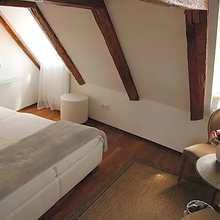 فندق L'ostello Altstadthotel